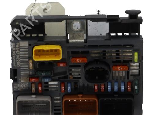 Fuse box PEUGEOT 308 CC (4B_) 2.0 HDi | BP37330562E1 - Image 2