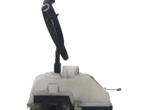 front-right-lock-citroen-c3-pluriel-hb_-2003-37337789 main image