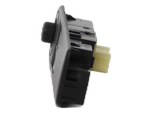 Used Left front window switch Left front window switch 37334382 37334382