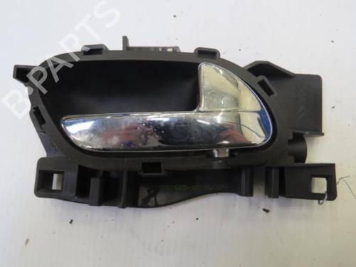 Used Rear right interior door handle Rear right interior door handle 37303218 37303218