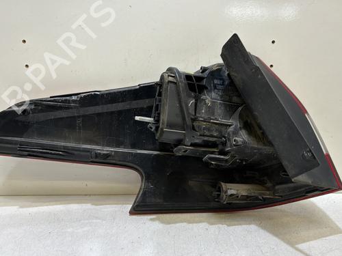 right-taillight-citroen-c5-iii-break-rw_-2008-2009-2010-2011-2012-2013-2014-2015-2016-2017-37322538 main image
