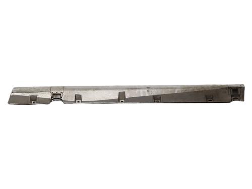 Used Right sideskirt Right sideskirt 37616063 37616063