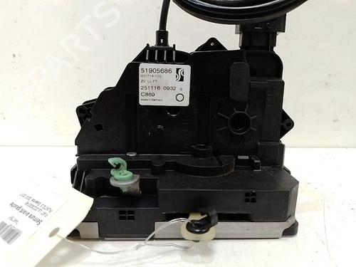 front-left-lock-fiat-punto-199_-2012-37316760 main image