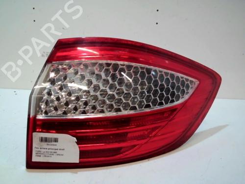 right-taillight-ford-mondeo-iv-turnier-ba7-2007-2008-2009-2010-2011-2012-2013-2014-2015-37308673 main image