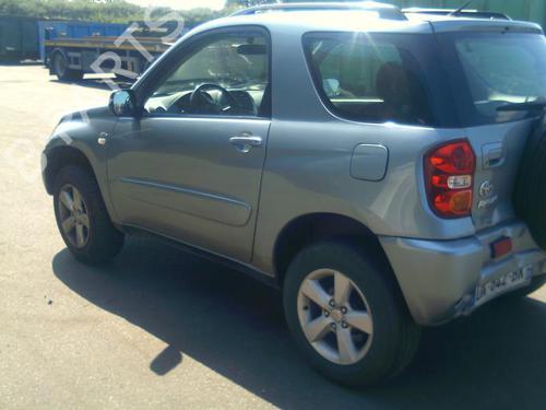 Brugte TOYOTA RAV 4 II (_A2_) 2.0 D 4WD (CLA20_, CLA21_, CLA20R, CLA21R) 4800988