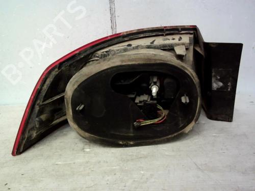 right-taillight-renault-laguna-ii-bg01_-2001-2002-2003-2004-2005-2006-2007-37305637 main image