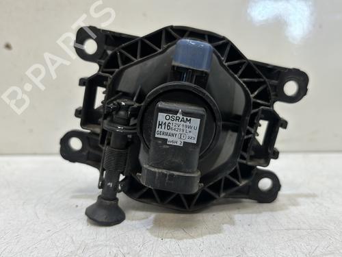 left-front-fog-light-renault-megane-iv-grandtour-k9amn_-2016-37325384 main image