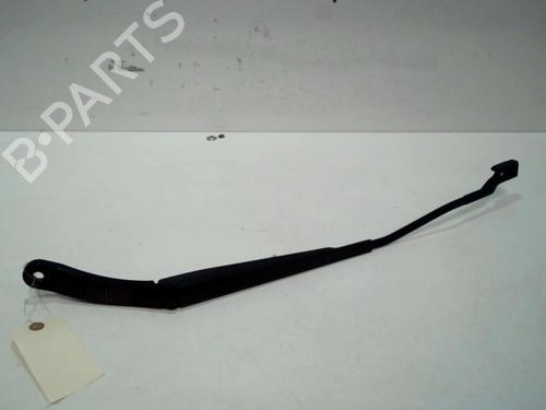 Used Front windshield wiper arm Front windshield wiper arm 37310109 37310109