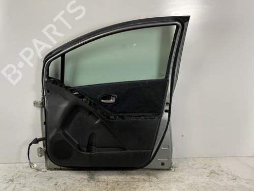 Used Right front door Right front door 37531919 37531919