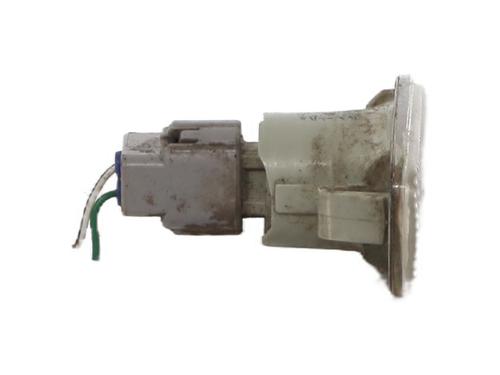 right-front-indicator-toyota-corolla-verso-_e12_-2001-2002-2003-2004-2005-2006-2007-37333292 main image
