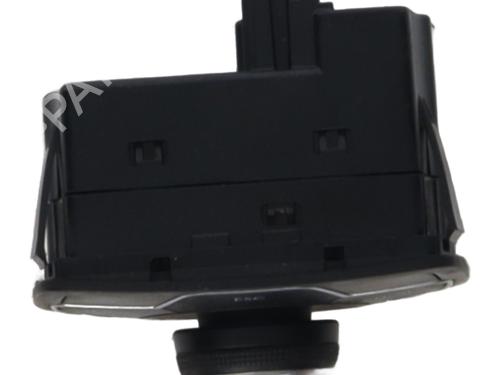 switch-peugeot-508-sw-i-8e_-2010-2011-2012-2013-2014-2015-2016-2017-2018-37335813 main image