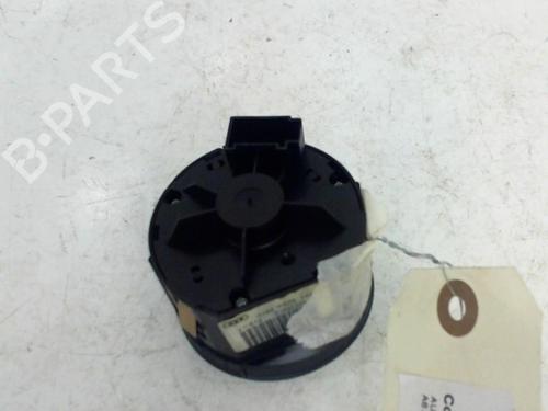 Headlight switch AUDI A6 C6 Avant (4F5) 2.7 TDI | BP37300239I24 - Image 2