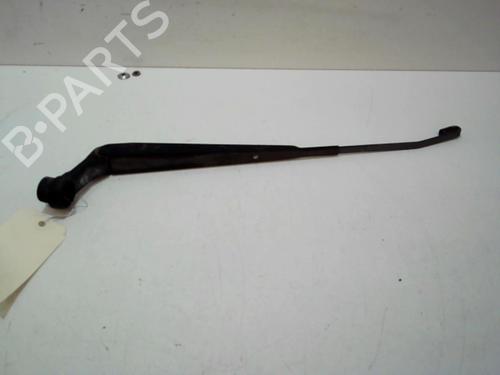 Used Front windshield wiper arm Front windshield wiper arm 37309173 37309173