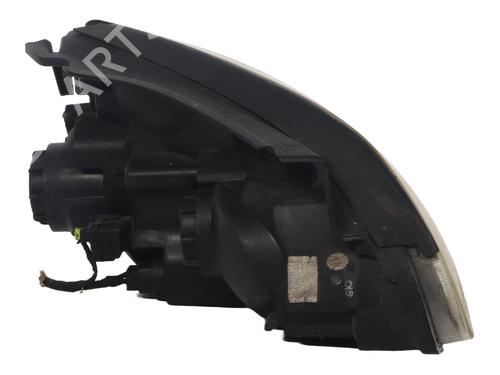 Left headlight KIA CARENS III MPV (UN) 2.0 CRDi 140 | BP37337926C28 - Image 3