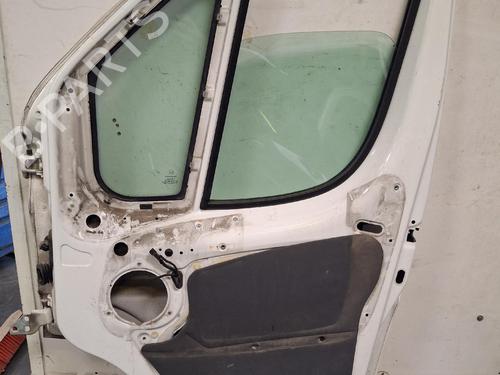 Used Right front door Right front door 37616305 37616305