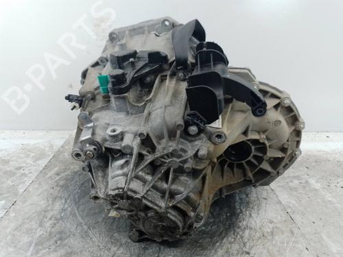 gearbox-renault-trafic-iii-van-fg_-2014-37320137 main image