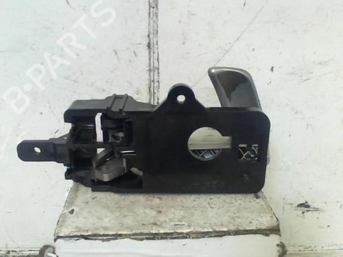 Used Front left interior door handle Front left interior door handle 37303120 37303120