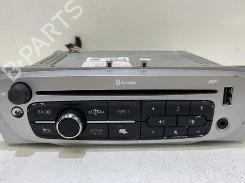 Used Radio Radio 37320724 37320724