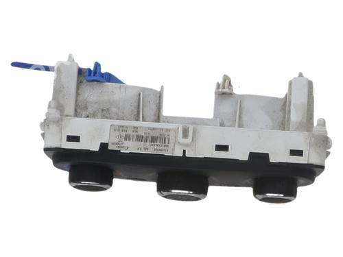 Used Climate control Climate control 38229498 38229498