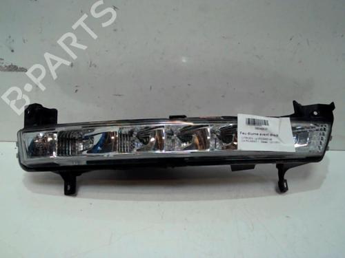 Used Right daytime light Right daytime light 37309821 37309821