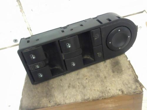 left-front-window-switch-opel-astra-h-a04-2004-2005-2006-2007-2008-2009-2010-2011-2012-2013-2014-37300340 main image