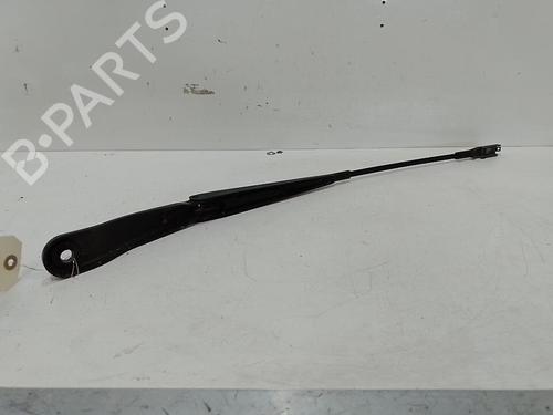 Used Front windshield wiper arm Front windshield wiper arm 37753690 37753690