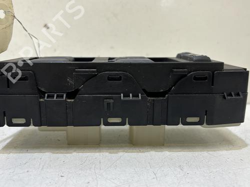Fensterheberschalter links vorne für Fensterheberschalter links vorne 37326700 37326700