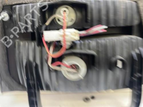 right-tailgate-light-toyota-previa-ii-_r3_-2000-2001-2002-2003-2004-2005-2006-37319853 main image