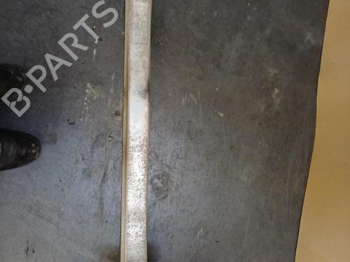Used Front bumper reinforcement Front bumper reinforcement 37320265 37320265