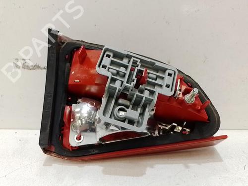 right-tailgate-light-audi-a4-b8-avant-8k5-2007-2008-2009-2010-2011-2012-2013-2014-2015-2016-2017-37313571 main image