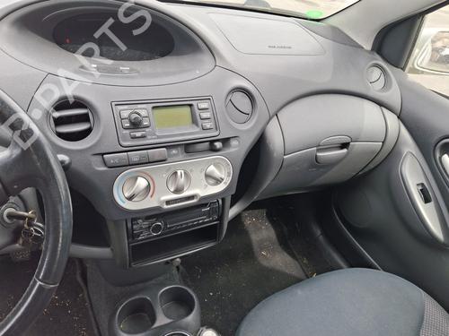 Left front window switch TOYOTA YARIS (_P1_) 1.4 D-4D (NLP10_, NLP10R) | BP37347574I27 - Image 10