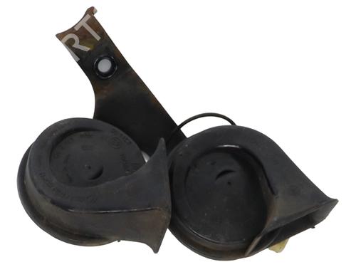 horn-peugeot-5008-0u_-0e_-2009-2010-2011-2012-2013-2014-2015-2016-2017-37327250 main image