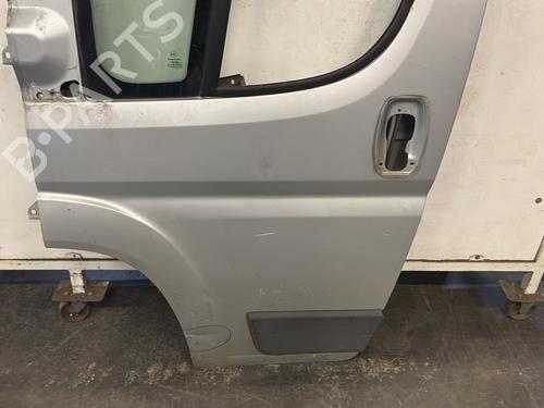 left-front-door-peugeot-boxer-van-2006-37752949 main image