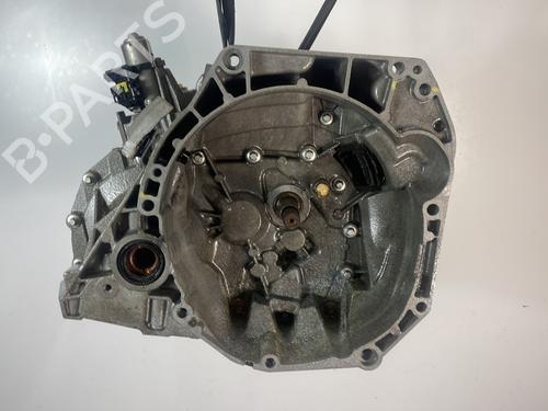 gearbox-dacia-sandero-ii-2012-37335758 main image