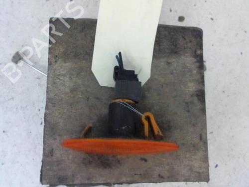 Used Right front indicator Right front indicator 37296667 37296667