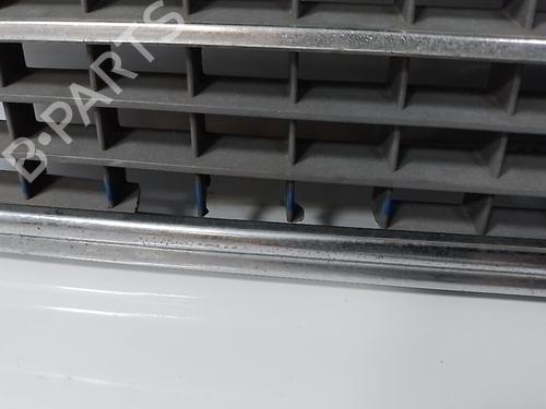Used Grille Grille 37310690 37310690
