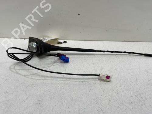 antennabase-citroen-c4-picasso-ii-2013-37322480 main image
