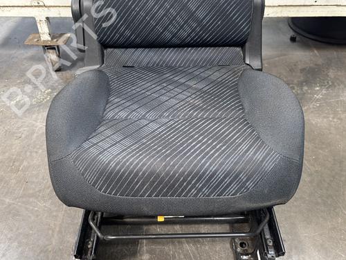 Right front seat PEUGEOT PARTNER MPV (5_, G_) | BP37614576C16 - Image 3