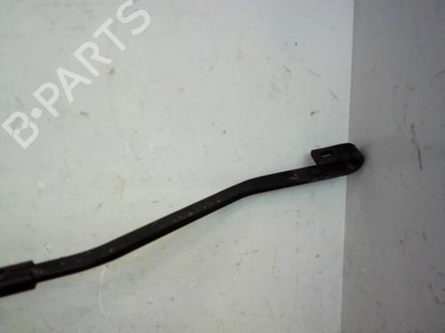 Used Front windshield wiper arm Front windshield wiper arm 37305271 37305271