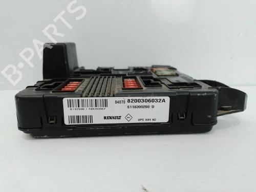 Used Electronic module Electronic module RENAULT SCÉNIC II (JM0/1_) 1.6 (JM0C, JM0J, JM1B) (113 hp) 40509557 40509557
