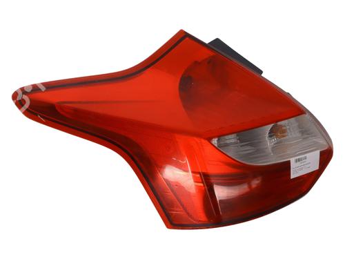 left-taillight-ford-focus-iii-saloon-2010-2011-2012-2013-2014-2015-2016-2017-2018-2019-2020-37347075 main image