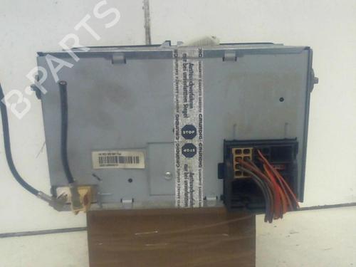 Radio VW GOLF V (1K1) | BP37302116E6 - Image 2