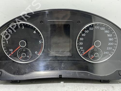 instrument-cluster-vw-golf-vi-5k1-2008-2009-2010-2011-2012-2013-2014-37326817 main image