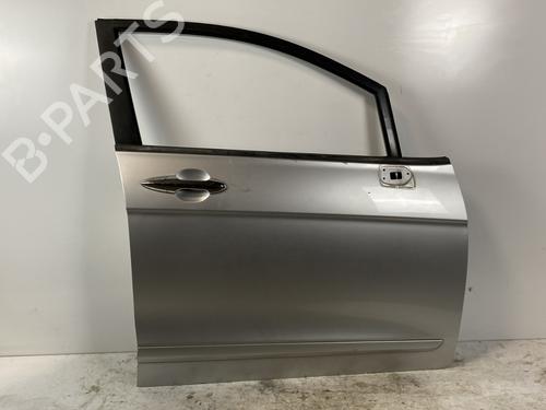 Used Right front door Right front door 37622471 37622471