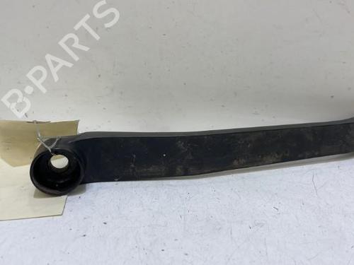 front-windshield-wiper-arm-toyota-rav-4-ii-_a2_-2000-2001-2002-2003-2004-2005-37319458 main image
