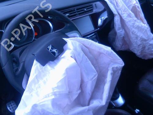 Left front fog light CITROËN DS3 (SA_) 1.6 HDi 110 | BP37313889C30 - Image 4