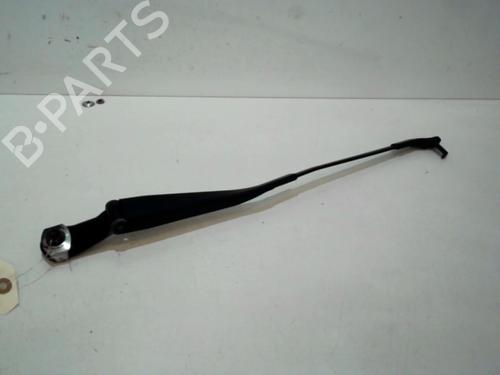 Used Front windshield wiper arm Front windshield wiper arm 37310706 37310706