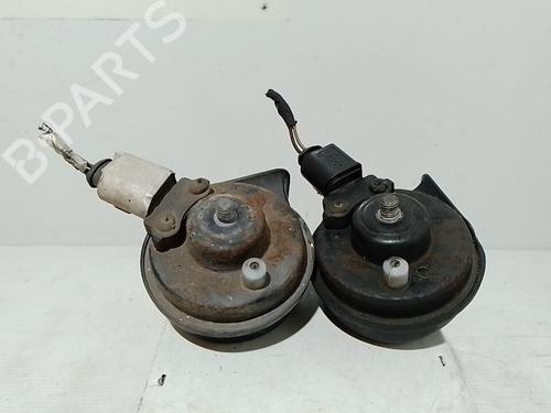 horn-vw-touran-1t3-2010-2011-2012-2013-2014-2015-2016-37311689 main image