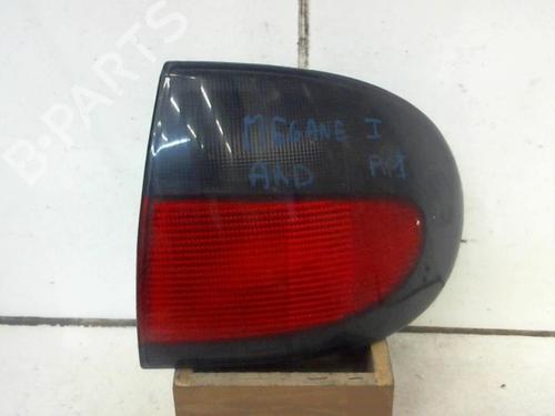 Piloto trasero derecho Piloto trasero derecho 37298950 37298950