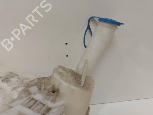 Used Windscreen washer tank Windscreen washer tank 37621520 37621520